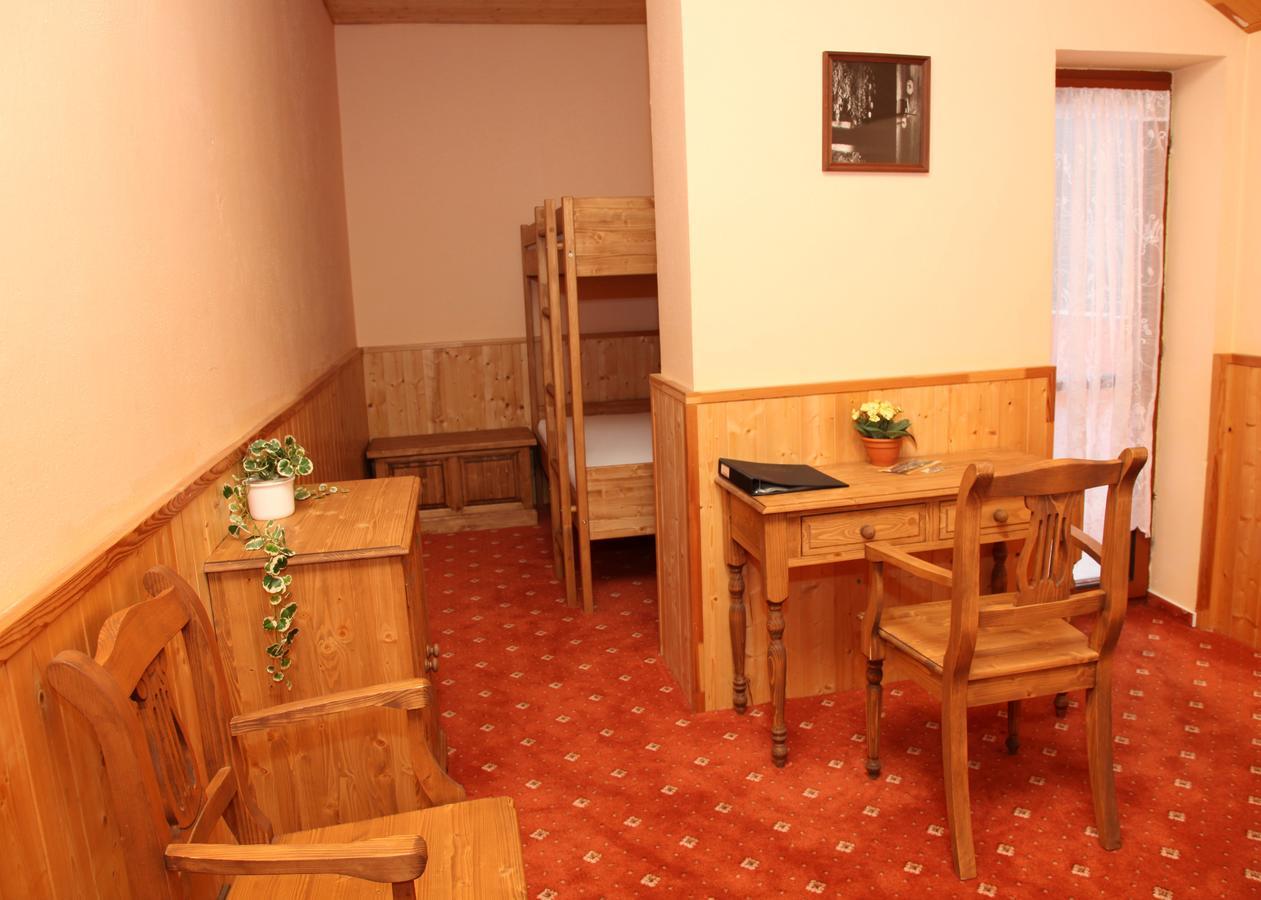 Garni Hotel Asas*** モスト エクステリア 写真