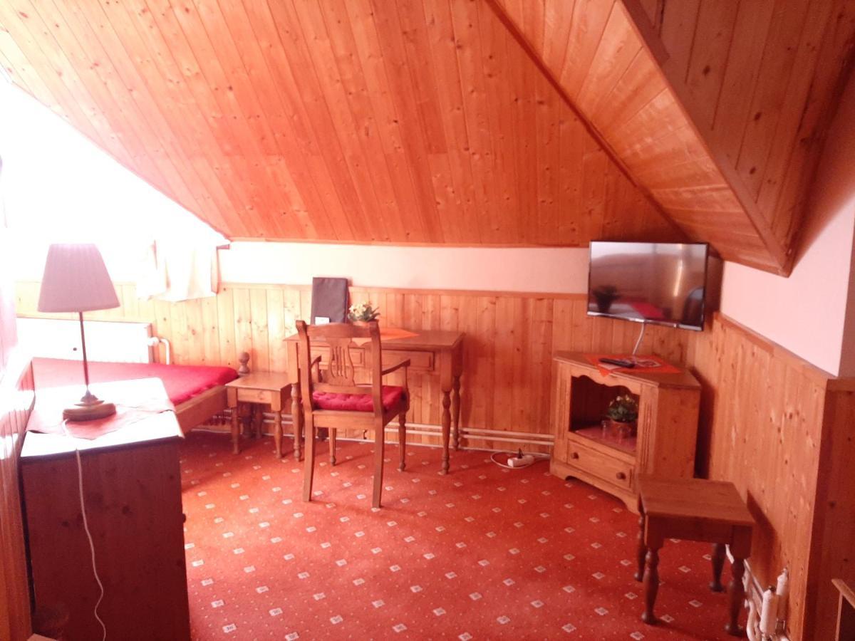 Garni Hotel Asas*** モスト エクステリア 写真