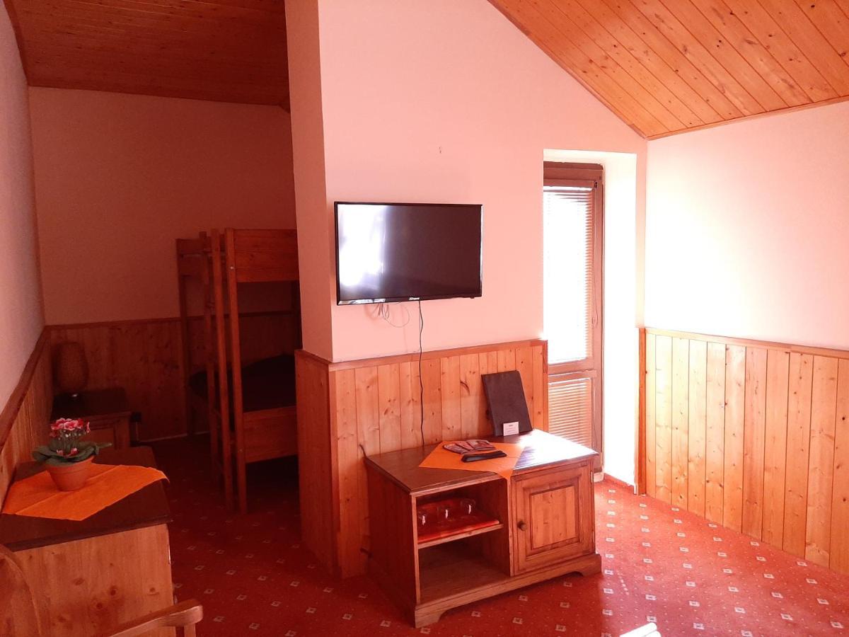 Garni Hotel Asas*** モスト エクステリア 写真