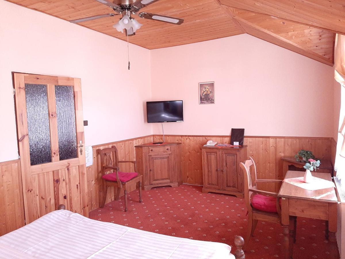 Garni Hotel Asas*** モスト エクステリア 写真